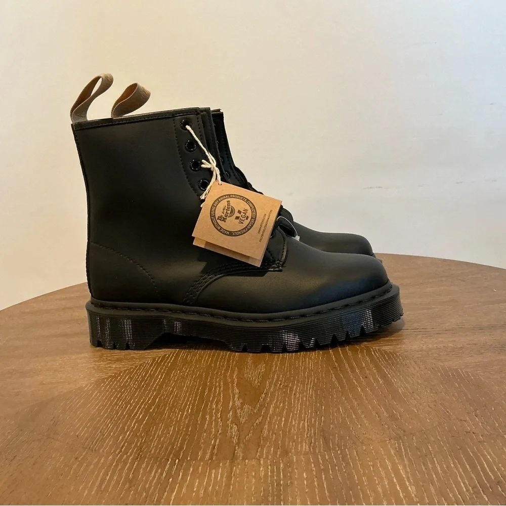 Dr. Martens 1460 mono